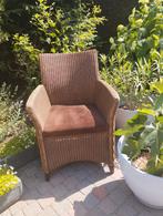 2 rotan tuinstoelen met kussen, origineel merk Loom, Tuin en Terras, Tuinstoelen, Ophalen, Zo goed als nieuw, Rotan