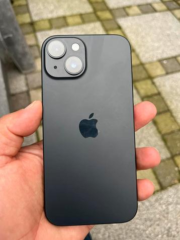 iPhone 15 - 128 GB Zwart met aankoopbon beschikbaar voor biedingen