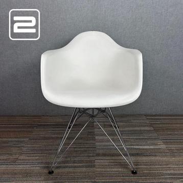 Originele VITRA Eames Plastic Armchair DAR Clubstoel, Huis en Inrichting, Stoelen, Ophalen, Gebruikt, Wit, Design