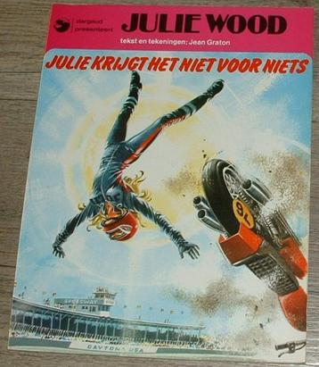 strip Julie Wood nr 4 Julie krijgt het niet voor niets beschikbaar voor biedingen