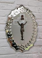Kruisbeeld. Geslepen spiegel. 40 cm x 29 cm. Decoratief., Envoi