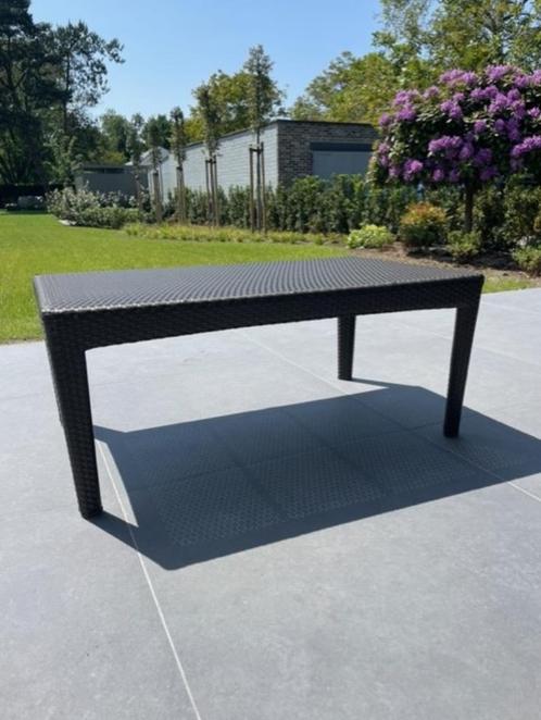 DEDON lage terrastafel, Tuin en Terras, Tuintafels, Zo goed als nieuw, Rechthoekig, Ophalen