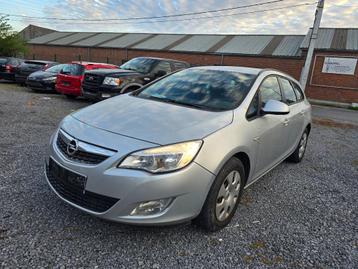 Opel Astra 1.7 cdti 2012 disponible aux enchères