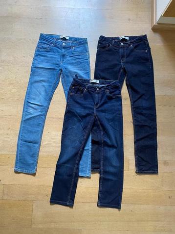 3 Levi’s jongensbroeken maat A16 (176) 510 en 512 beschikbaar voor biedingen