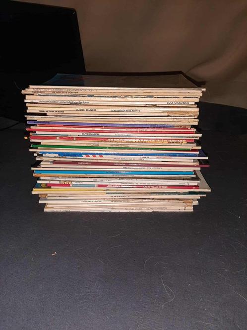 50x verschillende strips 25 euro weg is weg, Boeken, Stripverhalen, Gelezen, Meerdere stripboeken, Ophalen of Verzenden