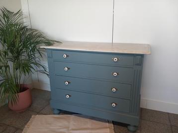 Ladekast met wit marmer kleur Blue Pine  beschikbaar voor biedingen