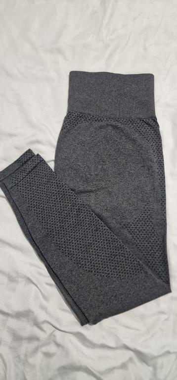 ️ H&M seamless sportlegging | maat M | uitstekende staat beschikbaar voor biedingen