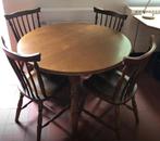 Massief eiken eettafel en 4 stoelen met ergonomische zitting, Ophalen, Zo goed als nieuw