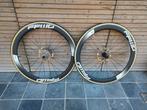 Full carbon race wielen 44mm hoog inclusief casette en discs, Ophalen, Zo goed als nieuw