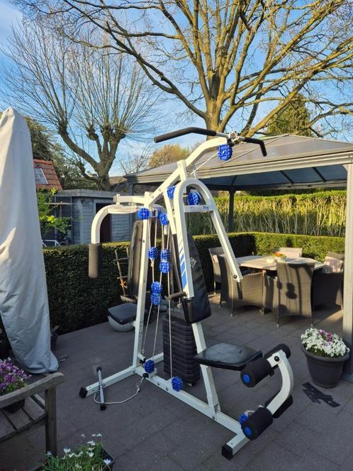 Fitness toestel, Sport en Fitness, Fitnessapparatuur, Gebruikt, Krachtstation, Armen, Benen, Borst, Buik, Rug, Metaal, Ophalen