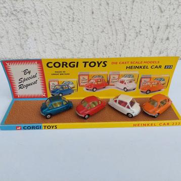 CORGI TOYS 233 HEINKEL CAR 4 X COULEUR + DISPLAY SPECIAL, Enlèvement ou Envoi, Utilisé, Voiture, Corgi