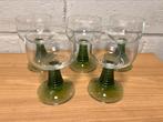 Set van 5 glazen op groen gekleurde steel, Verzamelen, Glas en Drinkglazen