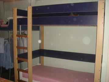 Hoogslaper blauw grenen izgst beschikbaar voor biedingen