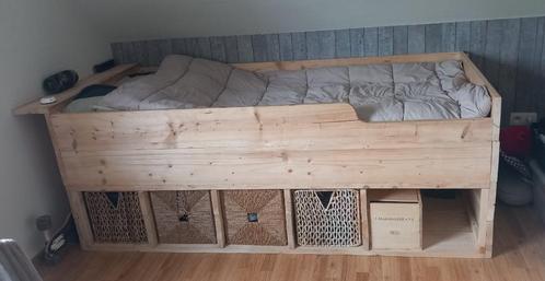 1 persoonsbed van steigerhout, Huis en Inrichting, Slaapkamer | Bedden, Zo goed als nieuw, Eenpersoons, 100 cm, 210 cm, Steigerhout