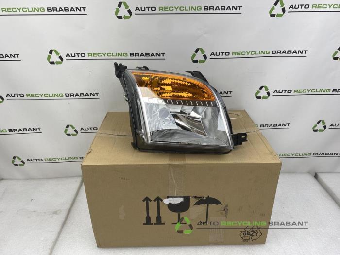 Phare droit d'un Ford Fusion, Autos : Pièces & Accessoires, Éclairage, Utilisé, 3 mois de garantie, Enlèvement ou Envoi