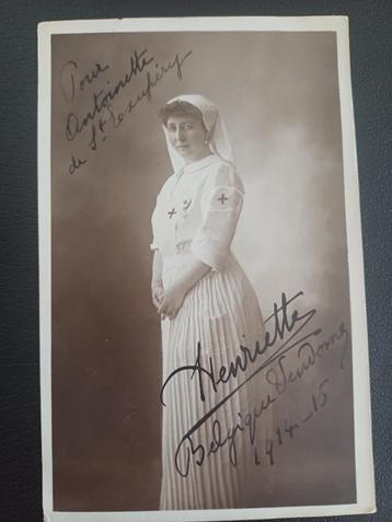 Foto gesigneerd door prinses Henriette van België beschikbaar voor biedingen