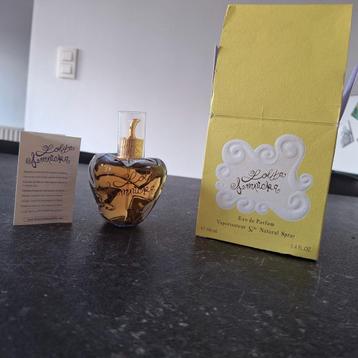 Lolita Lempicka Eau de Parfum 100ml – Iconic Apple Bottle beschikbaar voor biedingen