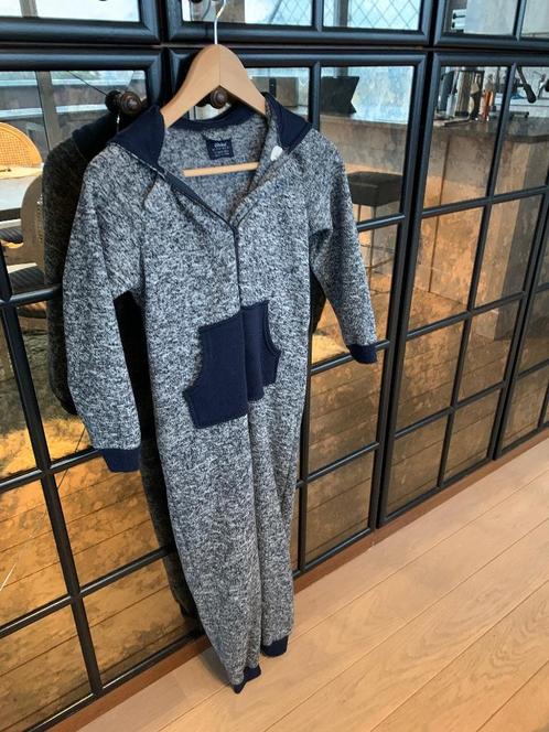 Pyjama met capuchon (140 cm) - 9-10 jaar, Kinderen en Baby's, Kinderkleding | Maat 140, Zo goed als nieuw, Jongen of Meisje, Nacht- of Onderkleding