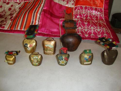 8 Verschillende oude koebellen en oude souvenir bellen, Antiek en Kunst, Curiosa en Brocante, Ophalen of Verzenden