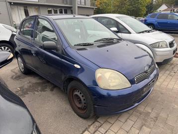 Toyota Yaris automaat Voor export (bj 2000) beschikbaar voor biedingen