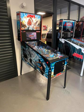 Prachtige flipperkast Stern Jaws Premium Pinball 