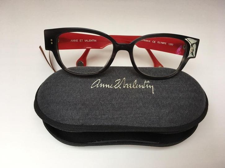 Lunettes Anne & Valentin - Olympe 1253 - Anthracite & Rouge, Handtassen en Accessoires, Zonnebrillen en Brillen | Dames, Zo goed als nieuw