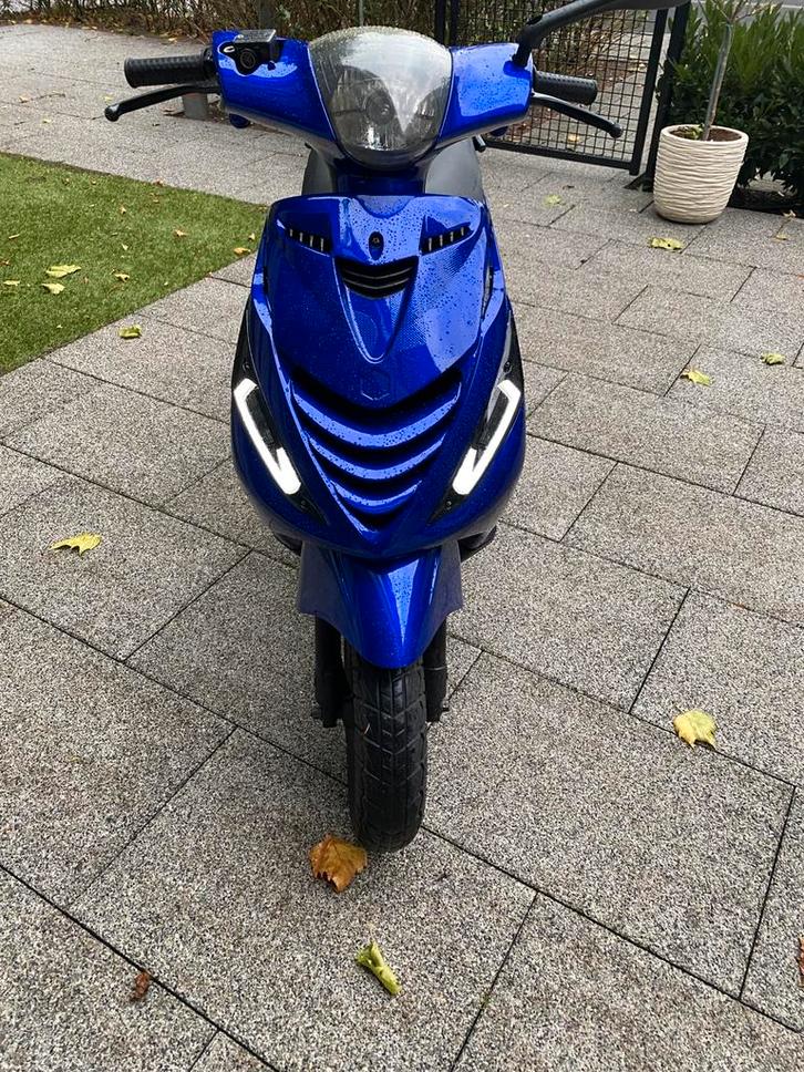 Blauwe zip waardepeiling dus gaat niet weg!, Fietsen en Brommers, Scooters | Piaggio, Gebruikt, Zip, Klasse B (45 km/u), Tweetakt