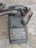 AEG Krachtige stofzuiger, Elektronische apparatuur, Ophalen, Zo goed als nieuw, Stofzuiger