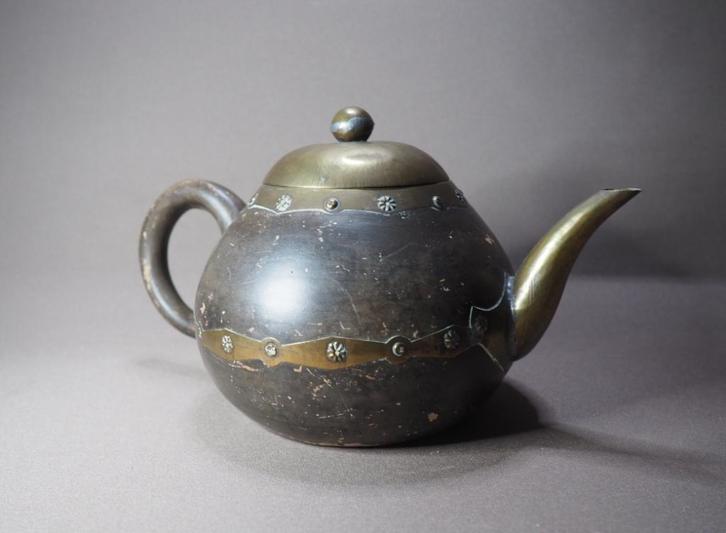 Theepot - Yixing - Yixing theepot met Islamitische merkteken, Antiek en Kunst, Antiek | Keramiek en Aardewerk, Ophalen of Verzenden