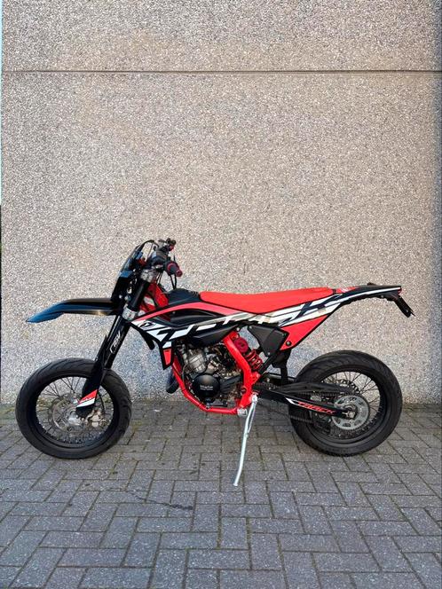 Beta RR 50 track (77cc), Fietsen en Brommers, Brommers | Overige merken, Zo goed als nieuw, Klasse B (45 km/u), Ophalen