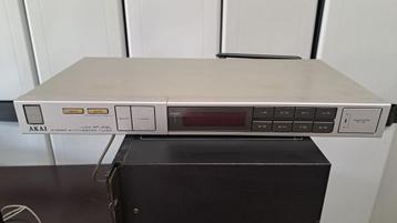 Akai AT-A2L Stereo tuner beschikbaar voor biedingen