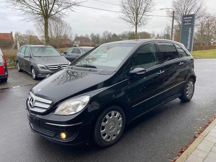 B 180, Autos, Mercedes-Benz, Entreprise, Classe B, Air conditionné, Ordinateur de bord, Cruise Control, Vitres électriques, Isofix