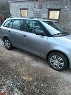 Skoda fabia 1.2tdi diesel année 2012 avec 200.000km euo5, Auto's, Skoda, Euro 5, Stof, Zwart, 5 deurs