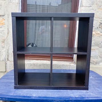 IKEA KALLAX 2x2 noir / brun foncé – Bon état général beschikbaar voor biedingen