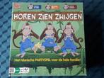 Spel Horen Zien Zwijgen, ongespeeld, 2-4 sp., + gratis promo, Hobby en Vrije tijd, Gezelschapsspellen | Bordspellen, Ophalen of Verzenden