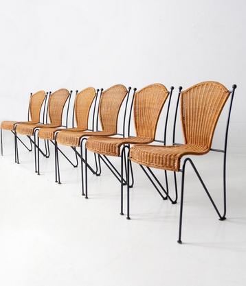 Zes stoelen in smeedijzer met gevlochten zitting. beschikbaar voor biedingen