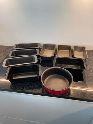 9 bakvormen voor taart cake of broden beschikbaar voor biedingen