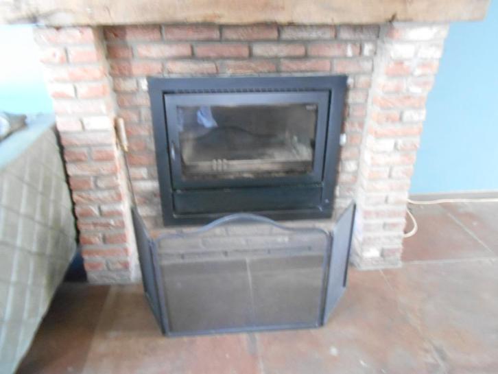 Te koop inbouwcassette merk FLAM met blazers toebehoren, Huis en Inrichting, Haarden, Zo goed als nieuw, Houthaard, Ophalen