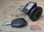 Serrure de contact + clé d'un Renault Twingo, Renault, -, 3 mois de garantie, Utilisé