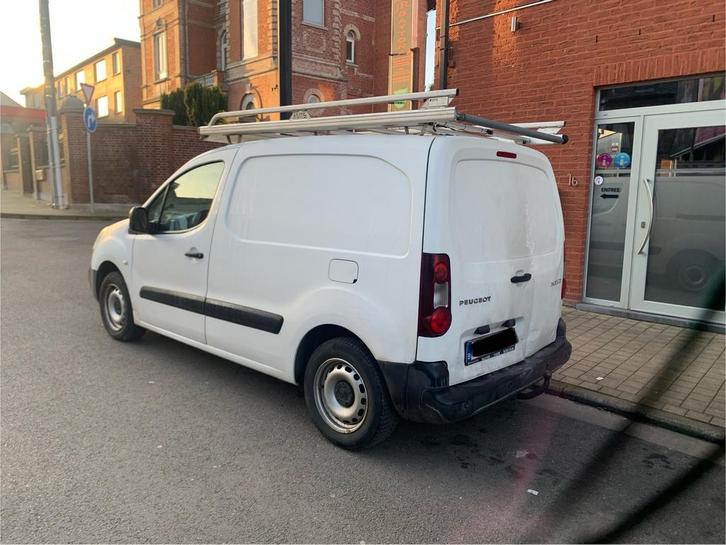 Peugeot partner 1.6 hdi CARPASS & DMD Immat EURO6B, Autos, Peugeot, Particulier, Partner, Diesel, Euro 6, Enlèvement