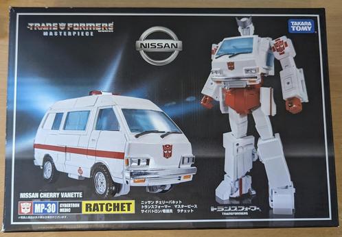 TakaraTomy Transformers G1 Masterpiece MP-30 Ratchet + addon, Verzamelen, Transformers, Gebruikt, G1, Autobots, Verzenden