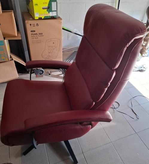 Elektrische relax in leder van HUKLA, Huis en Inrichting, Fauteuils, Zo goed als nieuw, Ophalen of Verzenden