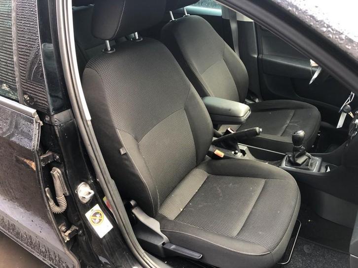 STOEL RECHTS VOOR Skoda Rapid (01-2012/12-2019), Auto-onderdelen, Interieur en Bekleding, Skoda, Gebruikt