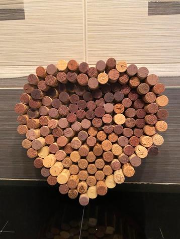 Hart gemaakt van kurken stoppers, handgemaakte decoratie. beschikbaar voor biedingen