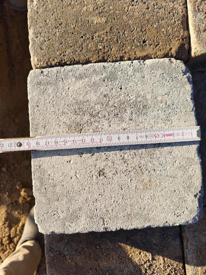 GRATIS - Klinkers 15x15 en 19x19 - Ophalen, Tuin en Terras, Tegels en Klinkers, Gebruikt, Klinkers, 10 m² of meer, Ophalen