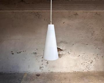 Vintage hanglamp uit de jaren 60 beschikbaar voor biedingen