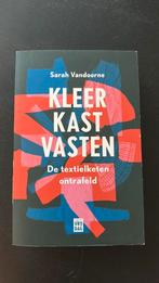 Kleerkastvasten - Sarah vandoorne, Enlèvement, Comme neuf, Néerlandais