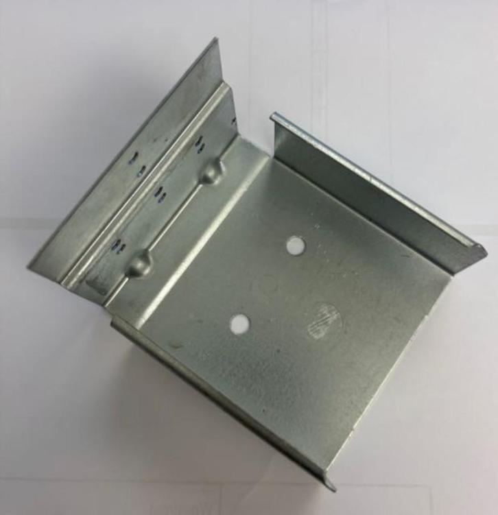 Muurbevestiging voor valse plafonds, Doe-het-zelf en Bouw, IJzerwaren en Bevestigingsmiddelen, Nieuw, Overige typen, 50 tot 100 mm