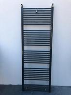 Badkamer radiator, donker grijs, afmetingen 17060 cm, Ophalen of Verzenden, Zo goed als nieuw