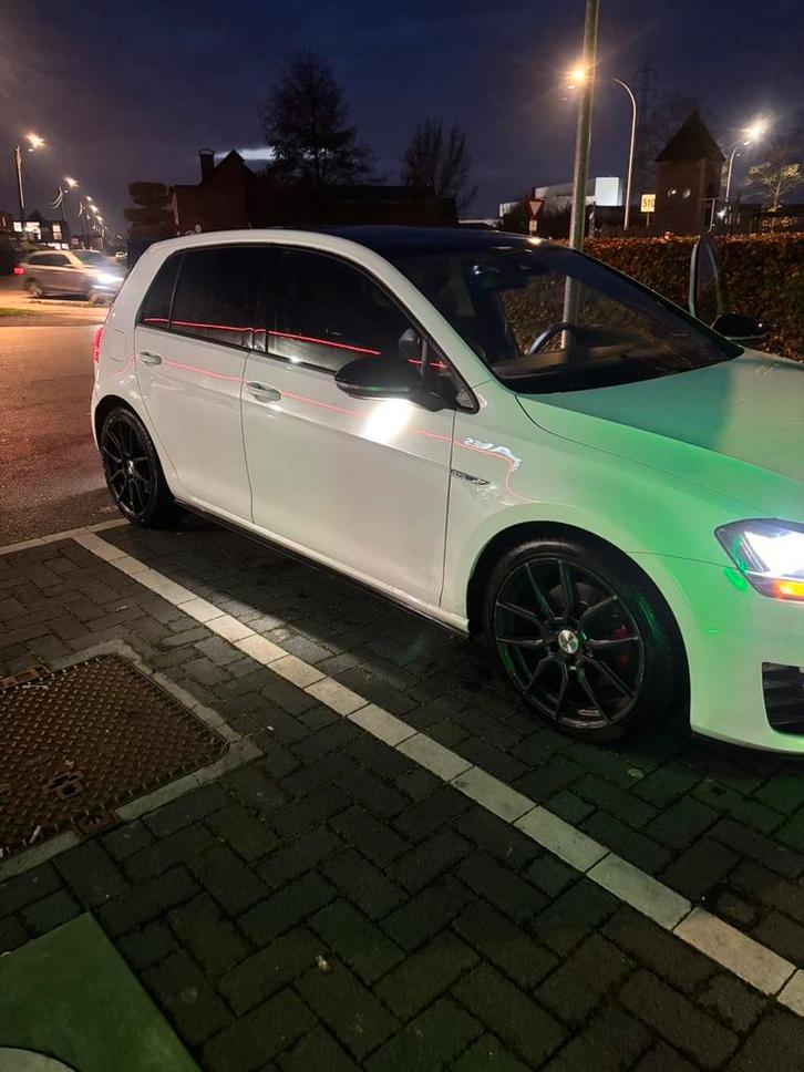 Golf 7 GTD 2016 FULL OPTION, Auto's, Volkswagen, Particulier, Golf, Achteruitrijcamera, Diesel, Euro 6, 5 deurs, Automaat, Wit